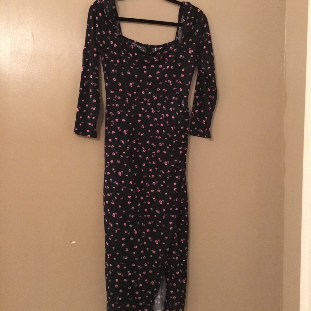New women floral dress by Wayf